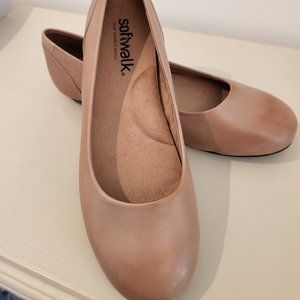 Softwalk Sonoma Women's Tan Leather Ballet Flats US Size 9 M / EU 39
